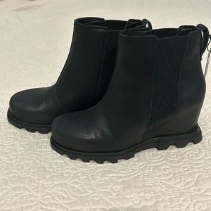 Sorel waterproof Joan of arctic wedge